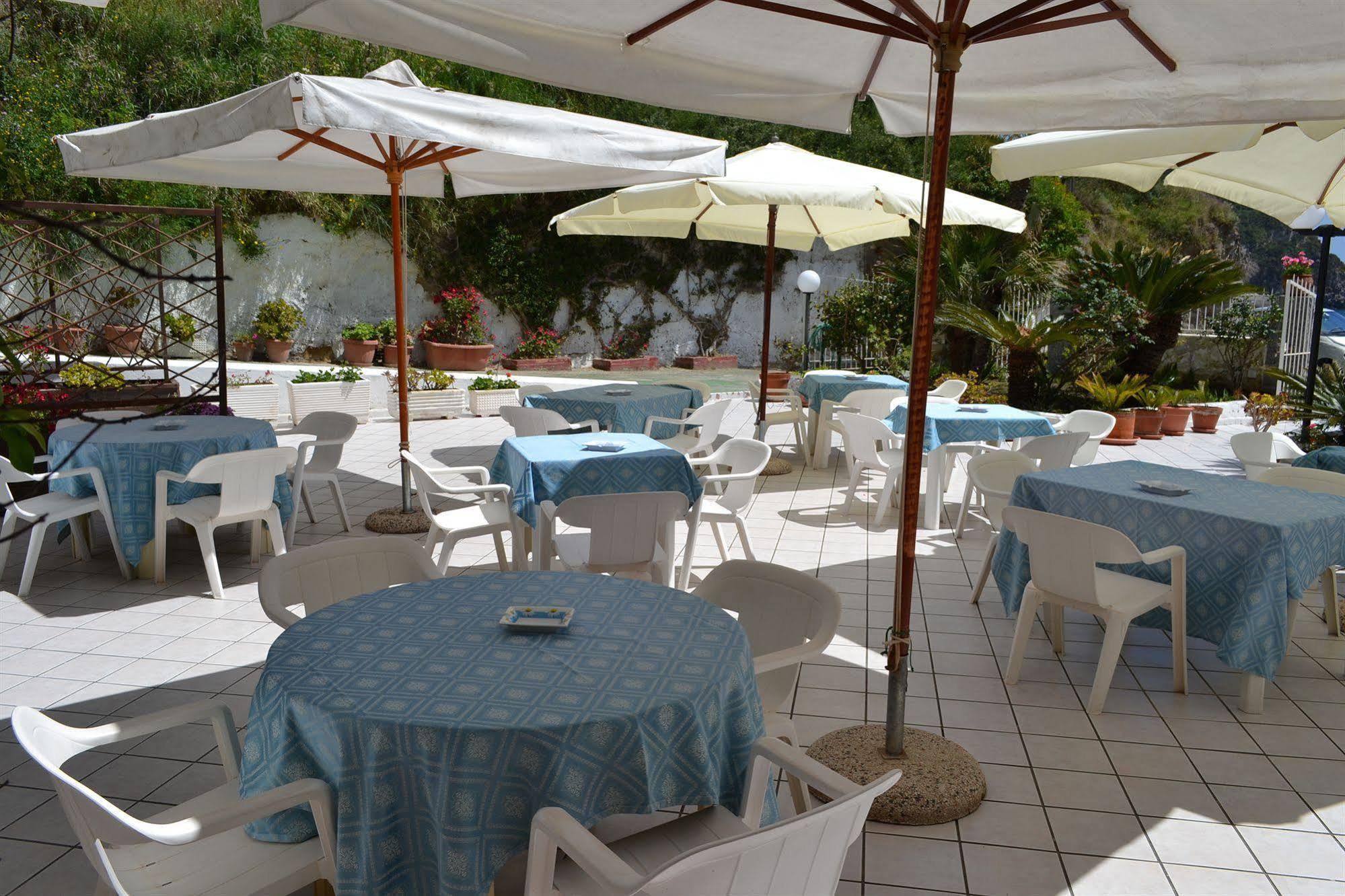 Hotel Villa Bina Sant'Angelo  Exterior foto